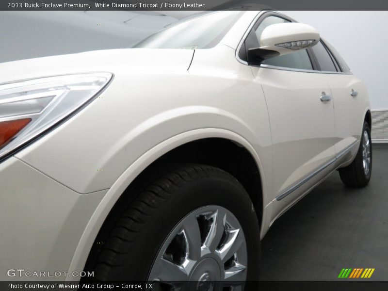 White Diamond Tricoat / Ebony Leather 2013 Buick Enclave Premium