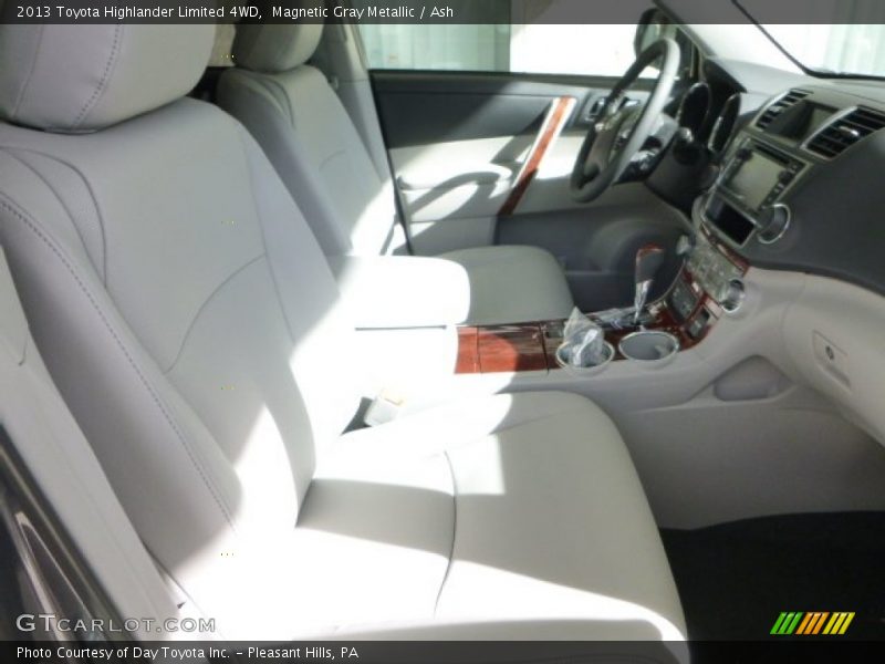 Magnetic Gray Metallic / Ash 2013 Toyota Highlander Limited 4WD