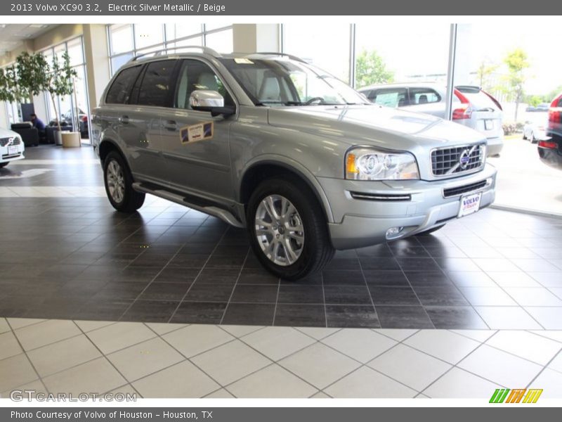 Electric Silver Metallic / Beige 2013 Volvo XC90 3.2