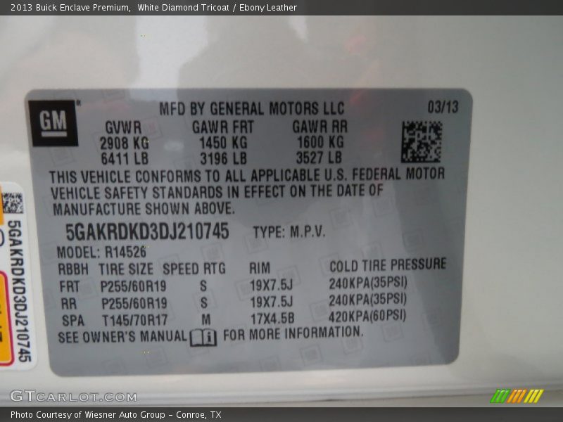 White Diamond Tricoat / Ebony Leather 2013 Buick Enclave Premium