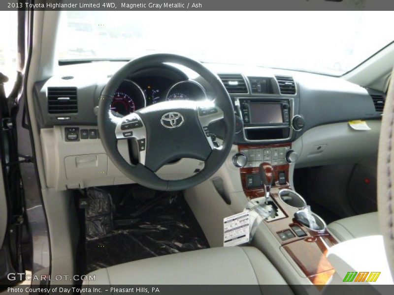Magnetic Gray Metallic / Ash 2013 Toyota Highlander Limited 4WD