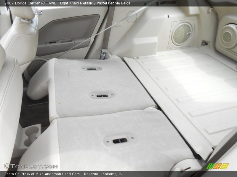  2007 Caliber R/T AWD Trunk