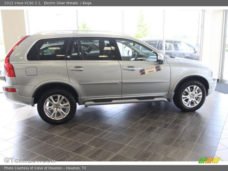 Electric Silver Metallic / Beige 2013 Volvo XC90 3.2
