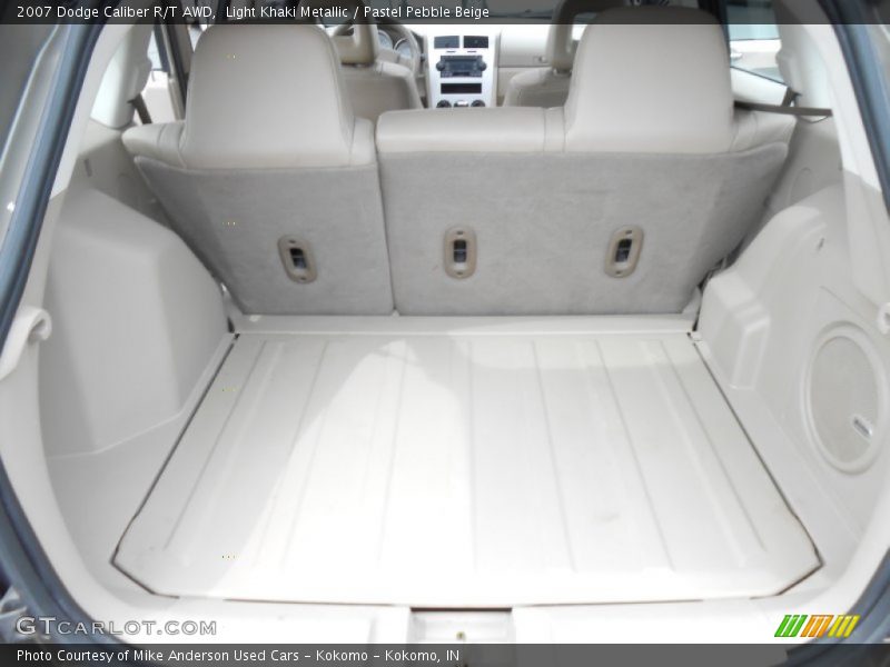  2007 Caliber R/T AWD Trunk