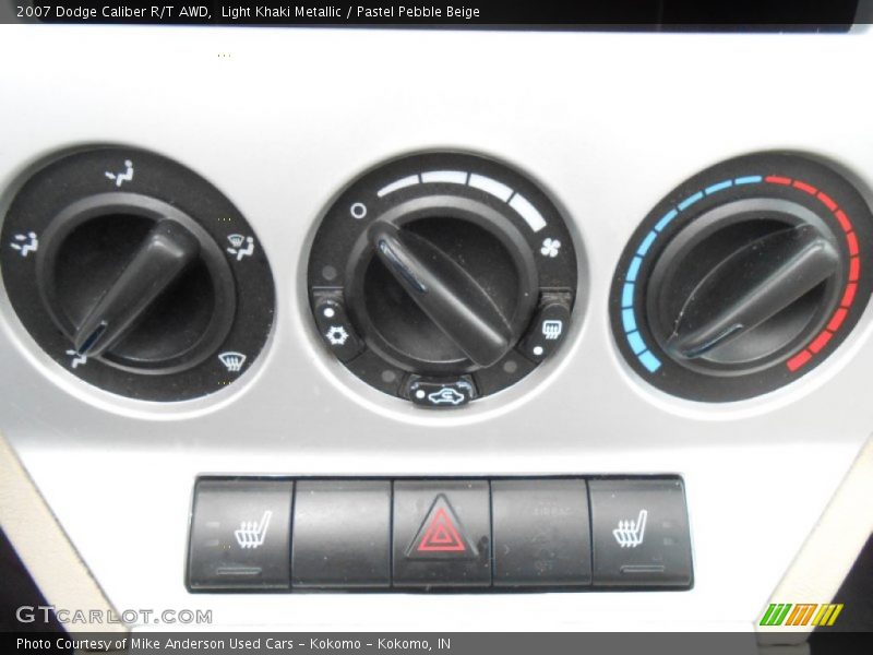 Controls of 2007 Caliber R/T AWD