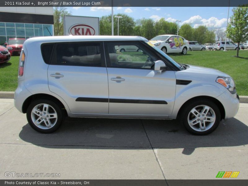 Bright Silver / Black Soul Logo Cloth 2011 Kia Soul +