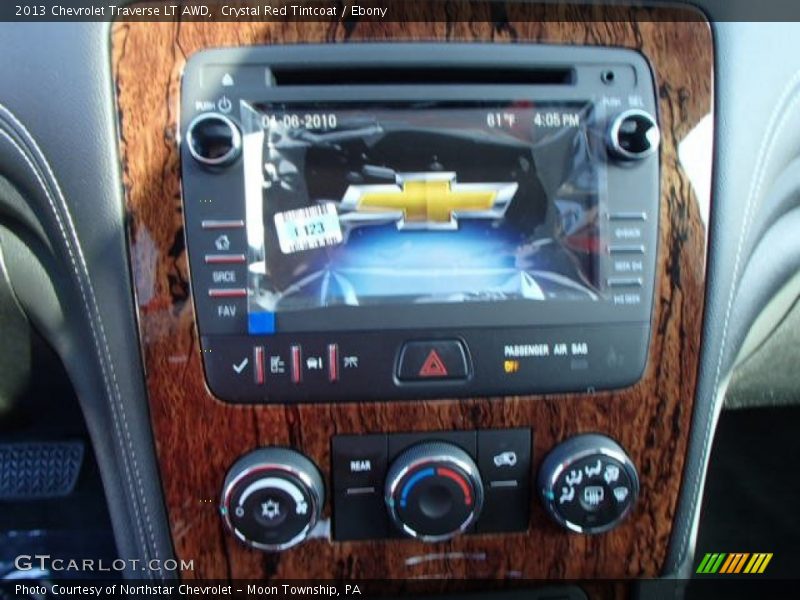 Controls of 2013 Traverse LT AWD