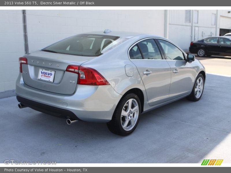 Electric Silver Metallic / Off Black 2013 Volvo S60 T5