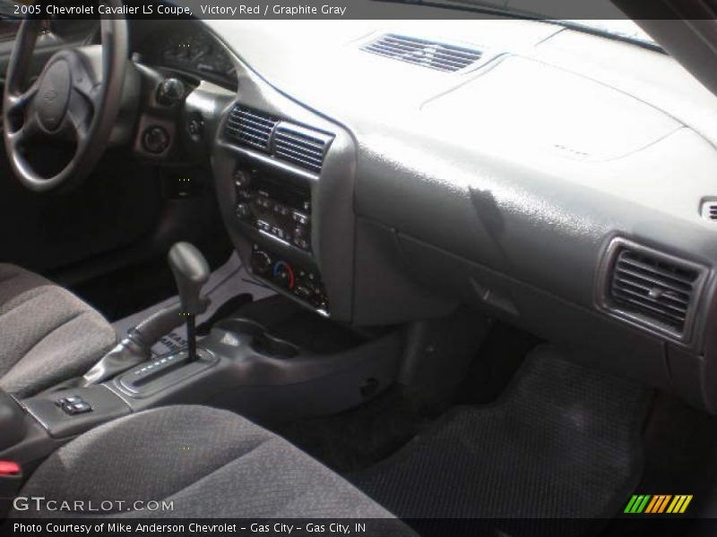 Victory Red / Graphite Gray 2005 Chevrolet Cavalier LS Coupe