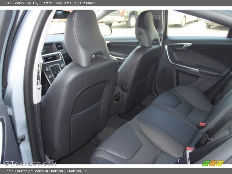 Electric Silver Metallic / Off Black 2013 Volvo S60 T5