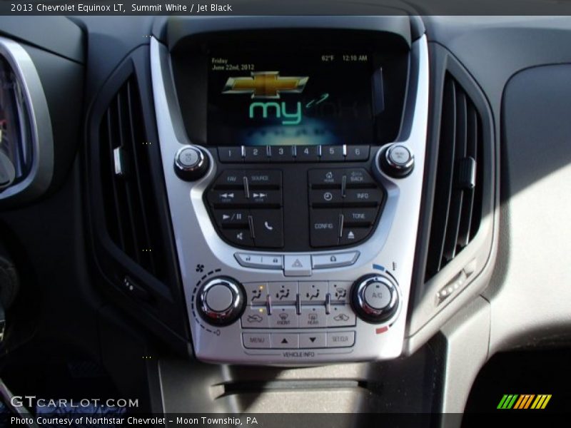 Summit White / Jet Black 2013 Chevrolet Equinox LT