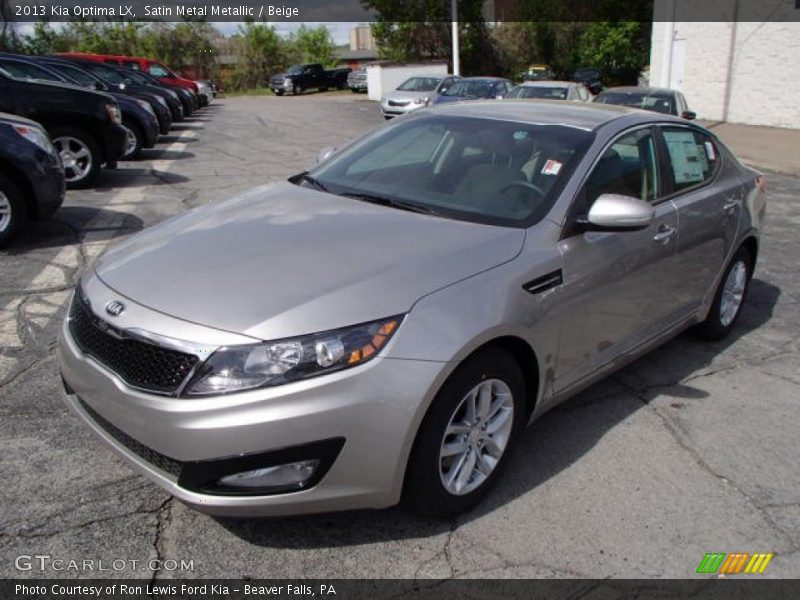 Front 3/4 View of 2013 Optima LX