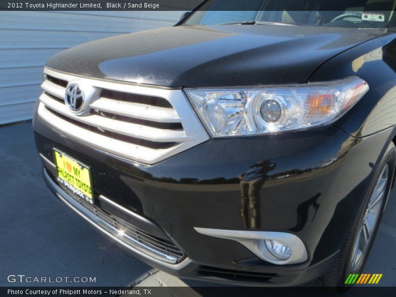Black / Sand Beige 2012 Toyota Highlander Limited