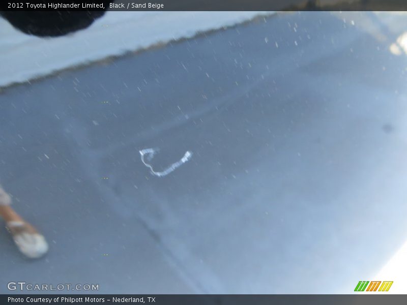 Black / Sand Beige 2012 Toyota Highlander Limited