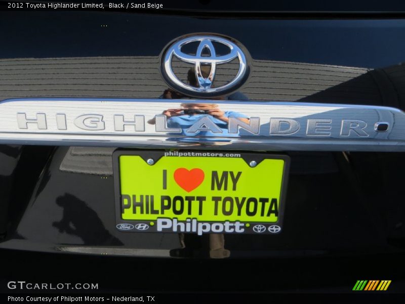 Black / Sand Beige 2012 Toyota Highlander Limited