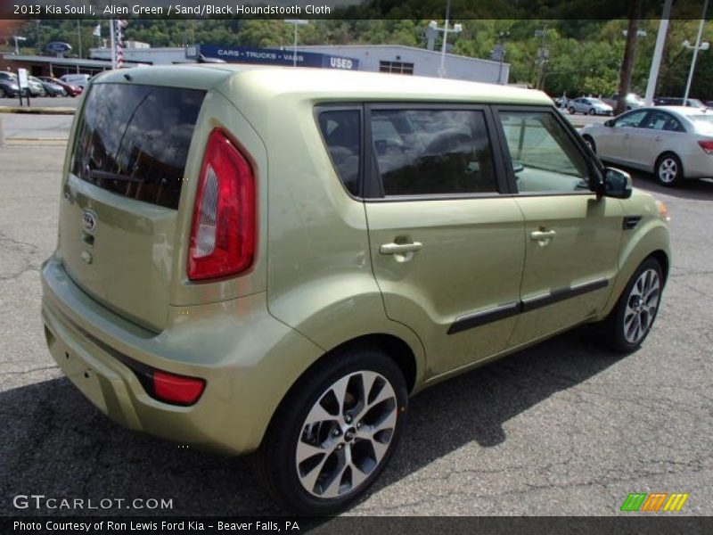 Alien Green / Sand/Black Houndstooth Cloth 2013 Kia Soul !