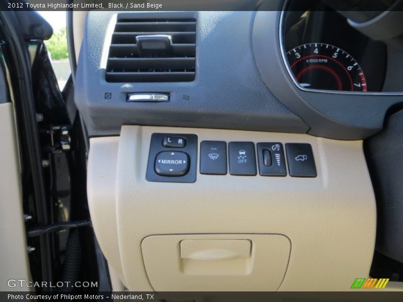 Black / Sand Beige 2012 Toyota Highlander Limited