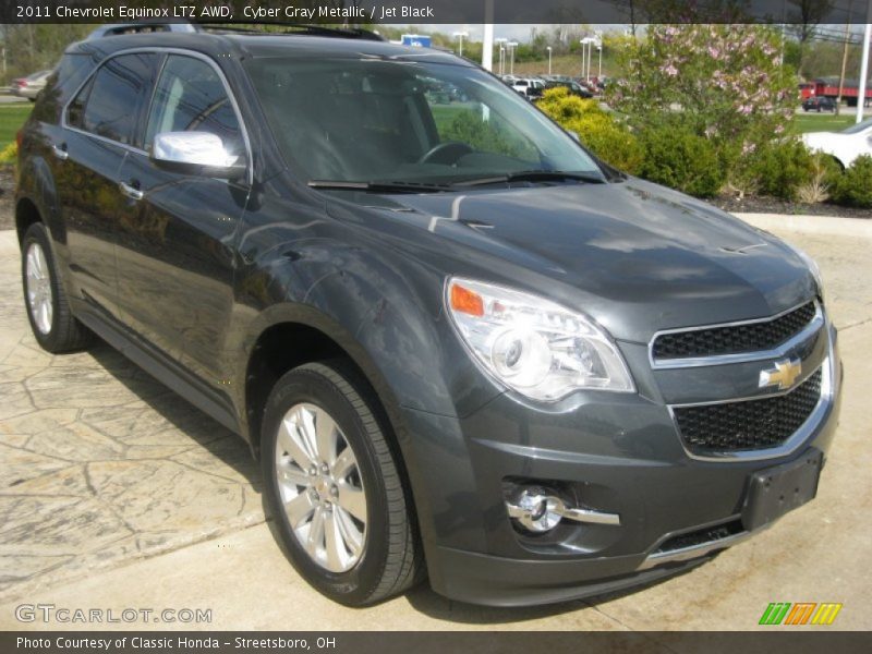 Front 3/4 View of 2011 Equinox LTZ AWD