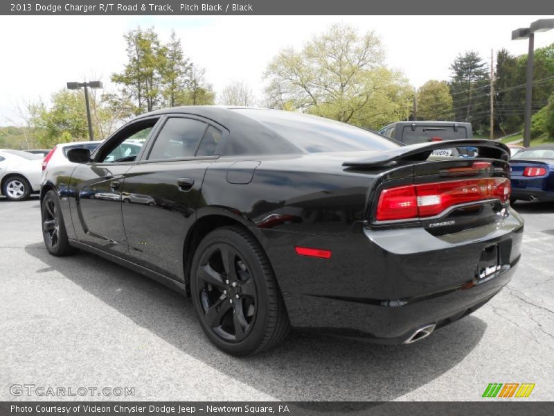  2013 Charger R/T Road & Track Pitch Black