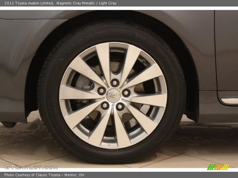 Magnetic Gray Metallic / Light Gray 2011 Toyota Avalon Limited