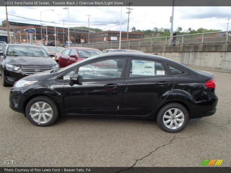 Tuxedo Black / Charcoal Black/Light Stone 2013 Ford Fiesta SE Sedan