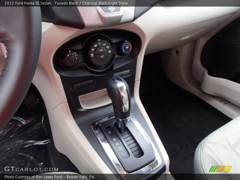 Tuxedo Black / Charcoal Black/Light Stone 2013 Ford Fiesta SE Sedan