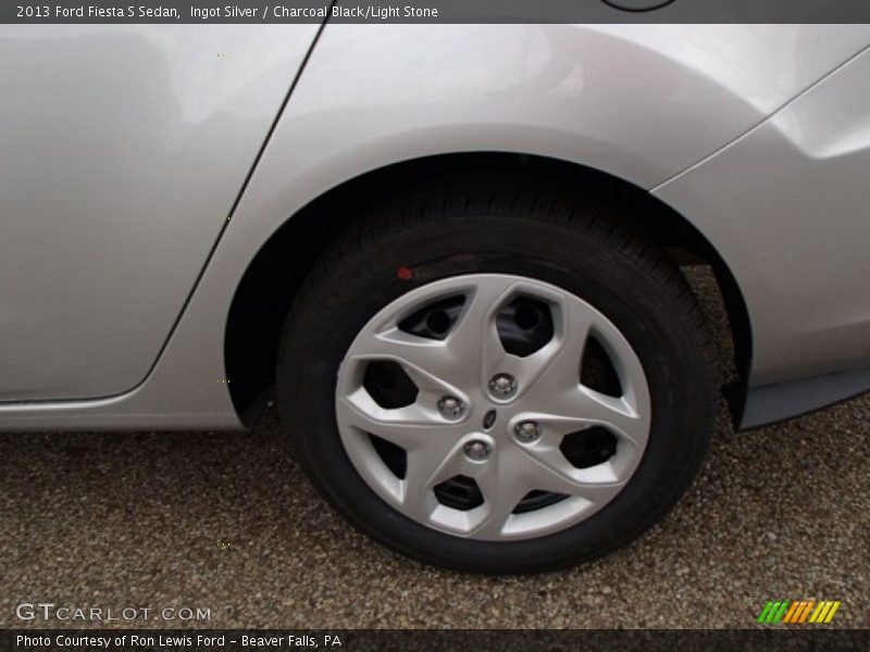 Ingot Silver / Charcoal Black/Light Stone 2013 Ford Fiesta S Sedan
