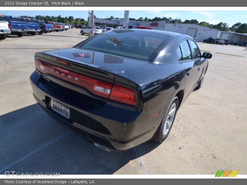 Pitch Black / Black 2013 Dodge Charger SE