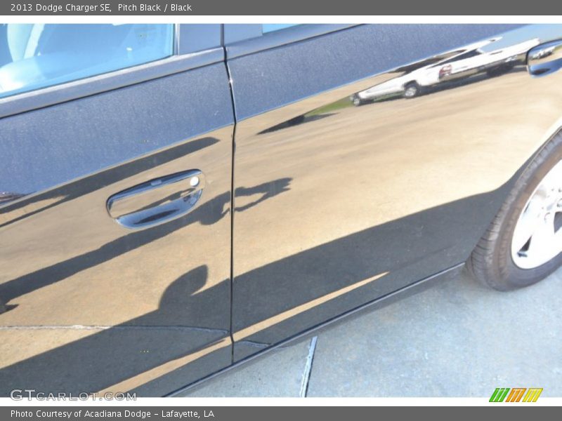 Pitch Black / Black 2013 Dodge Charger SE