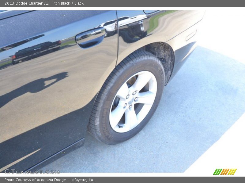 Pitch Black / Black 2013 Dodge Charger SE
