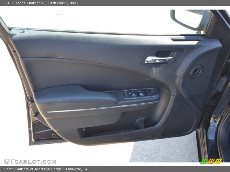 Pitch Black / Black 2013 Dodge Charger SE
