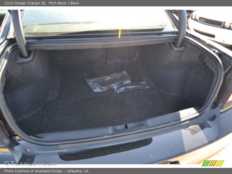 Pitch Black / Black 2013 Dodge Charger SE