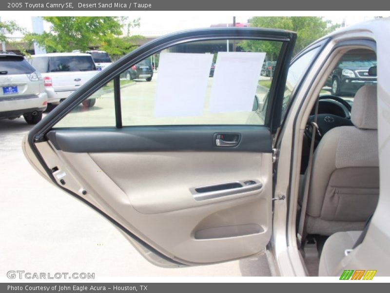 Desert Sand Mica / Taupe 2005 Toyota Camry SE