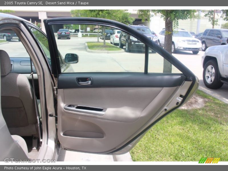 Desert Sand Mica / Taupe 2005 Toyota Camry SE
