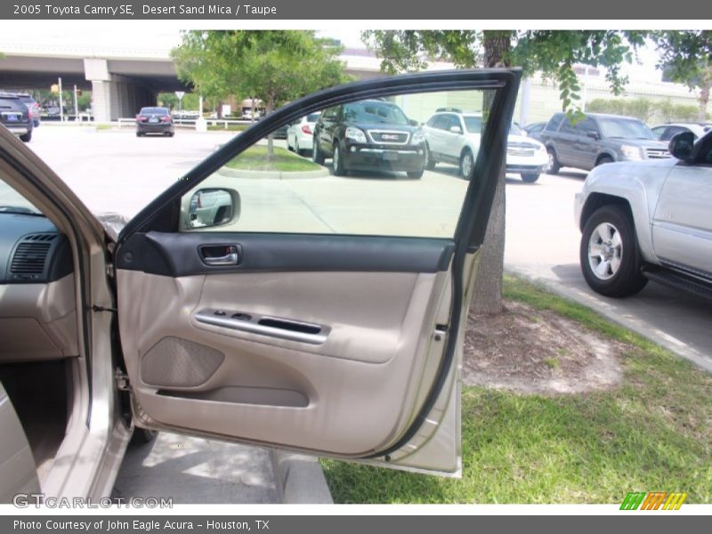 Desert Sand Mica / Taupe 2005 Toyota Camry SE