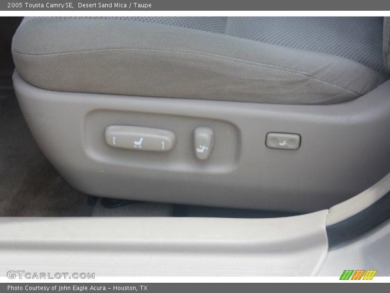 Desert Sand Mica / Taupe 2005 Toyota Camry SE