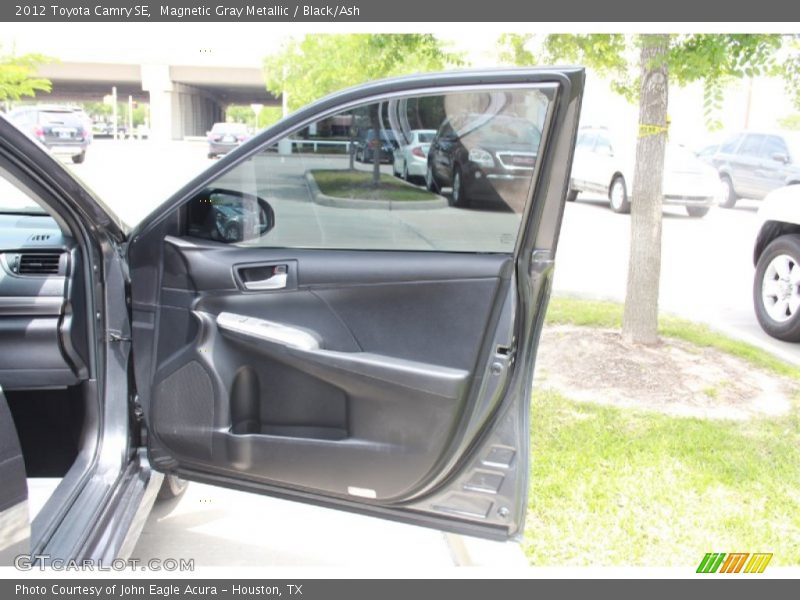 Magnetic Gray Metallic / Black/Ash 2012 Toyota Camry SE