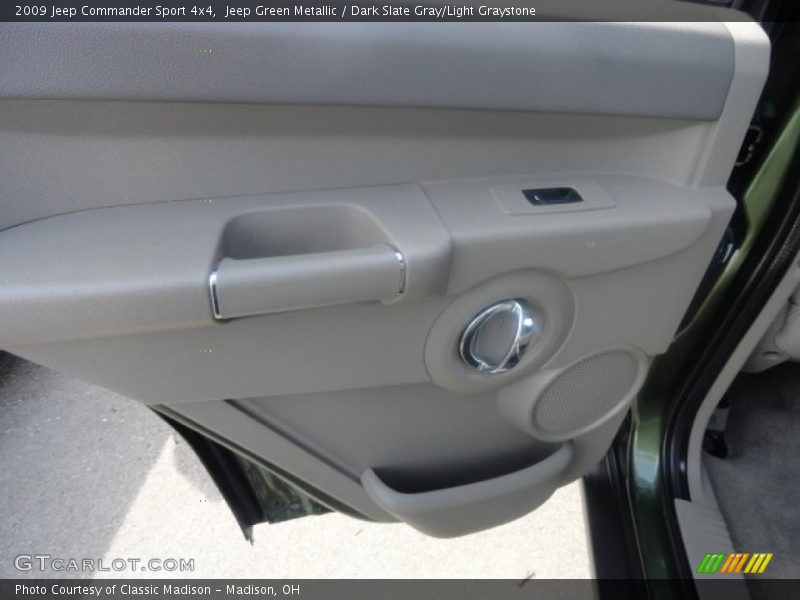 Jeep Green Metallic / Dark Slate Gray/Light Graystone 2009 Jeep Commander Sport 4x4