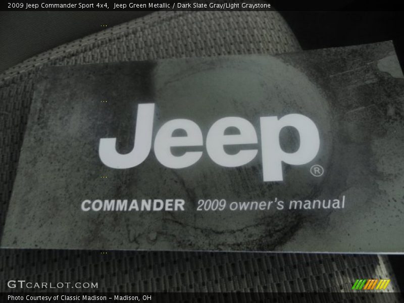 Jeep Green Metallic / Dark Slate Gray/Light Graystone 2009 Jeep Commander Sport 4x4