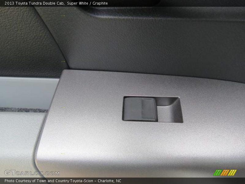 Super White / Graphite 2013 Toyota Tundra Double Cab