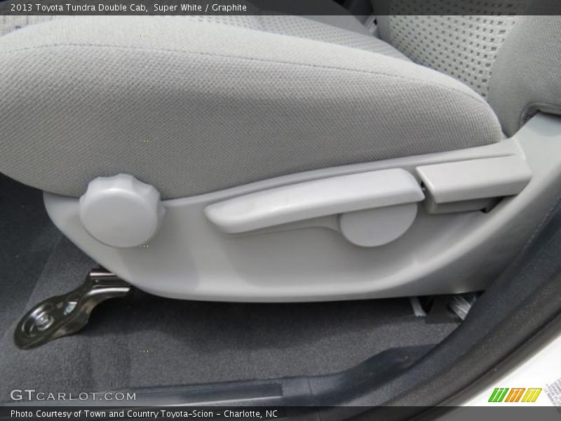 Super White / Graphite 2013 Toyota Tundra Double Cab