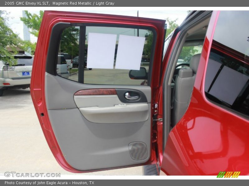 Door Panel of 2005 Envoy XL SLT