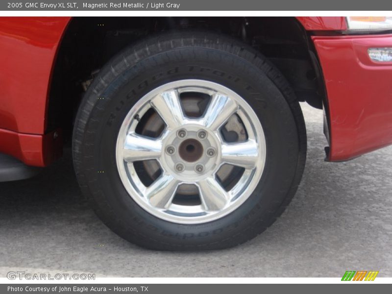 2005 Envoy XL SLT Wheel