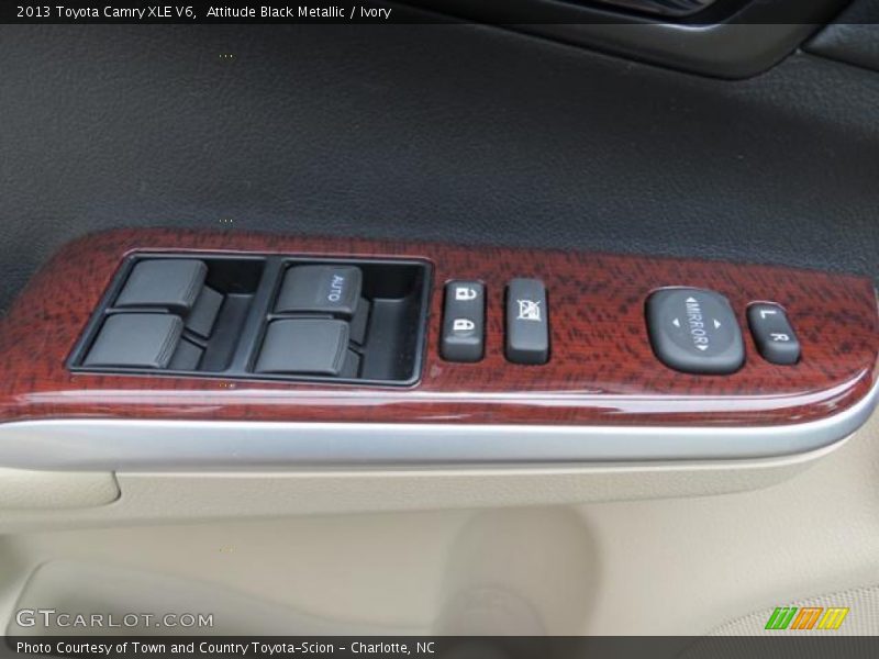 Attitude Black Metallic / Ivory 2013 Toyota Camry XLE V6