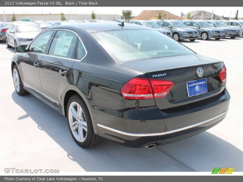 Black / Titan Black 2013 Volkswagen Passat V6 SEL