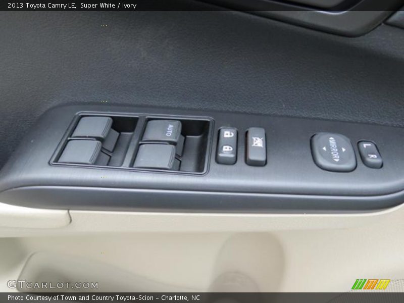 Super White / Ivory 2013 Toyota Camry LE