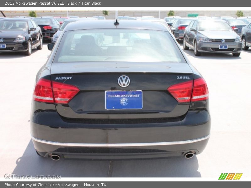 Black / Titan Black 2013 Volkswagen Passat V6 SEL