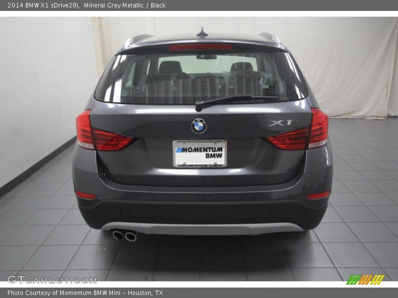 Mineral Grey Metallic / Black 2014 BMW X1 sDrive28i