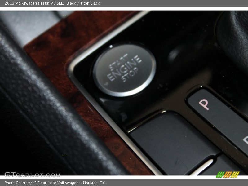 Black / Titan Black 2013 Volkswagen Passat V6 SEL