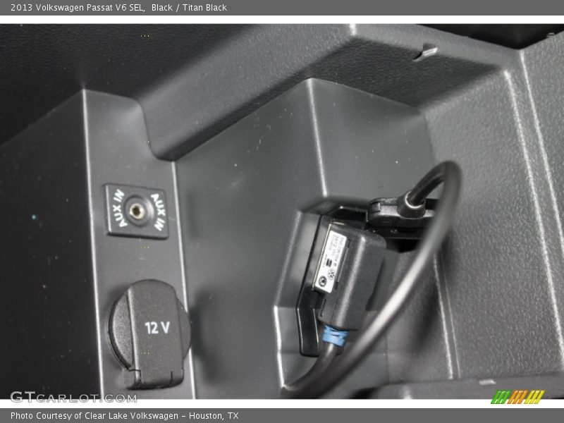 Black / Titan Black 2013 Volkswagen Passat V6 SEL